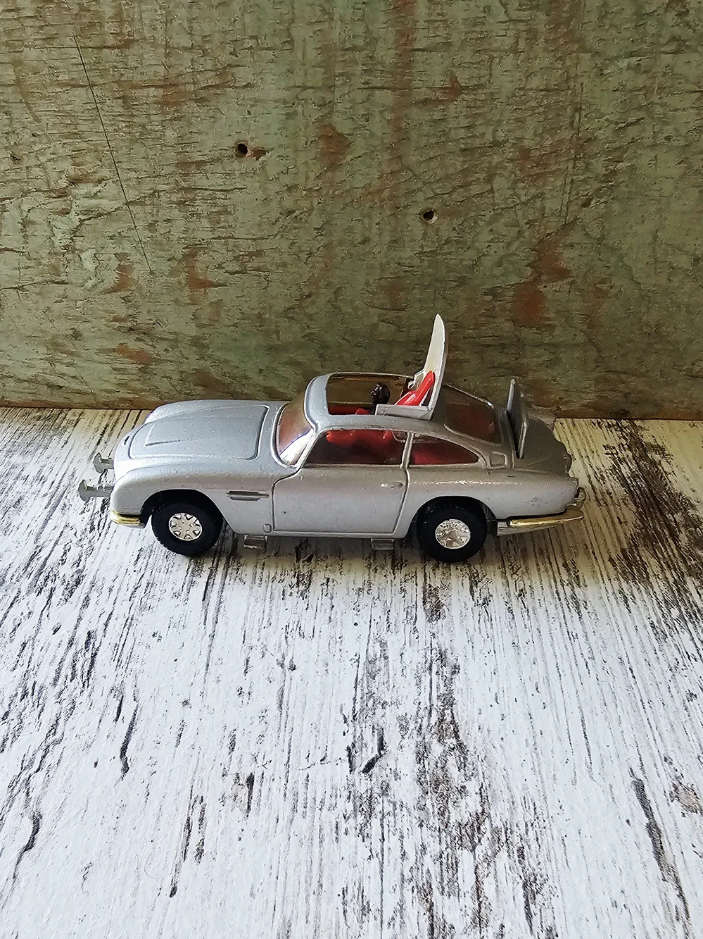 Vintage Corgi Toys 007 Aston Martin DB5 Working Features 1:43 Scale Diecast
